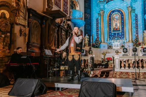 Koncert-koled-w-Sanktuarium-Matki-Boskiej-Bolesnej-w-Limanowej-53