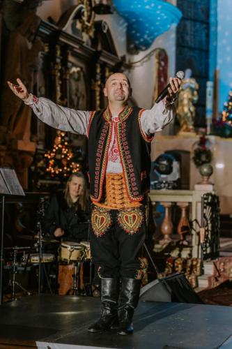 Koncert-koled-w-Sanktuarium-Matki-Boskiej-Bolesnej-w-Limanowej-54