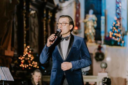 Koncert-koled-w-Sanktuarium-Matki-Boskiej-Bolesnej-w-Limanowej-61