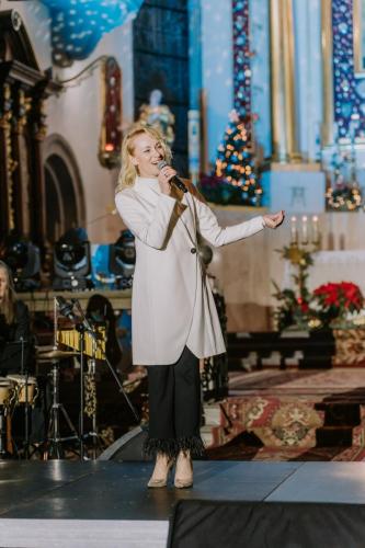Koncert-koled-w-Sanktuarium-Matki-Boskiej-Bolesnej-w-Limanowej-72
