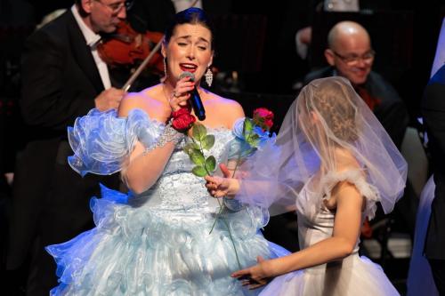 Solidarni z Ukrainą - Opowieści Muzyczne w Małopolskim Centrum Kultury SOKÓŁ-21